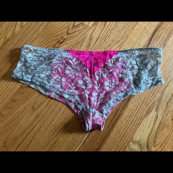 Lace Panties - Picture 2 of 3